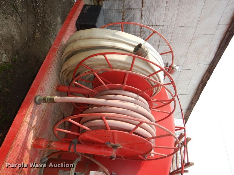 image for item DE0075 1952 Ford F5 fire truck