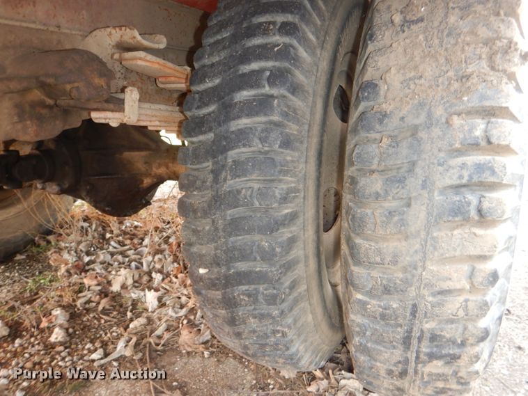 image for item DE0075 1952 Ford F5 fire truck