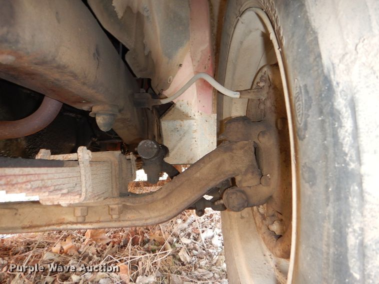 image for item DE0075 1952 Ford F5 fire truck