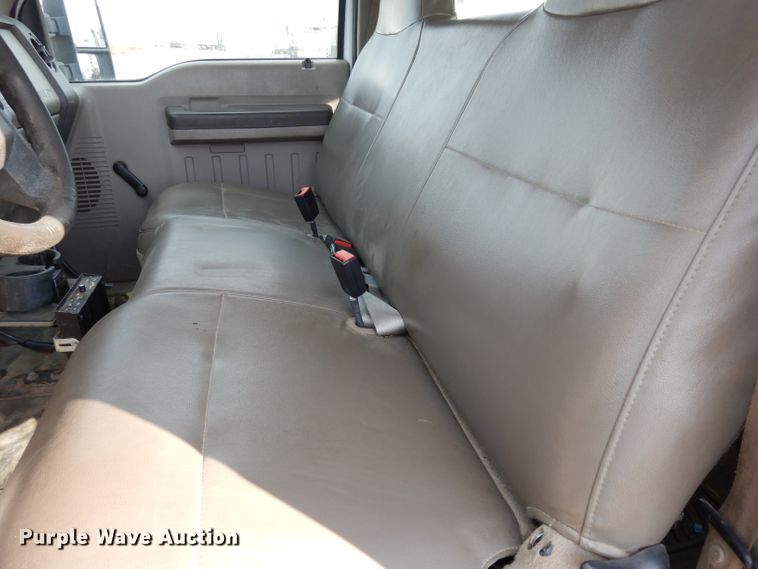 image for item DE4202 2008 Ford F450 Super Duty XL Crew Cab utility truck