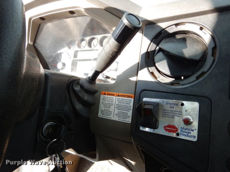 image for item DE4202 2008 Ford F450 Super Duty XL Crew Cab utility truck