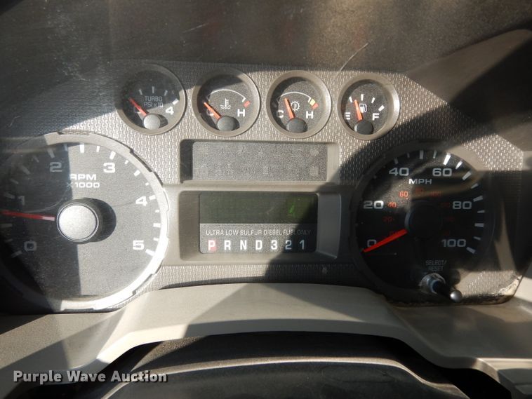 image for item DE4202 2008 Ford F450 Super Duty XL Crew Cab utility truck