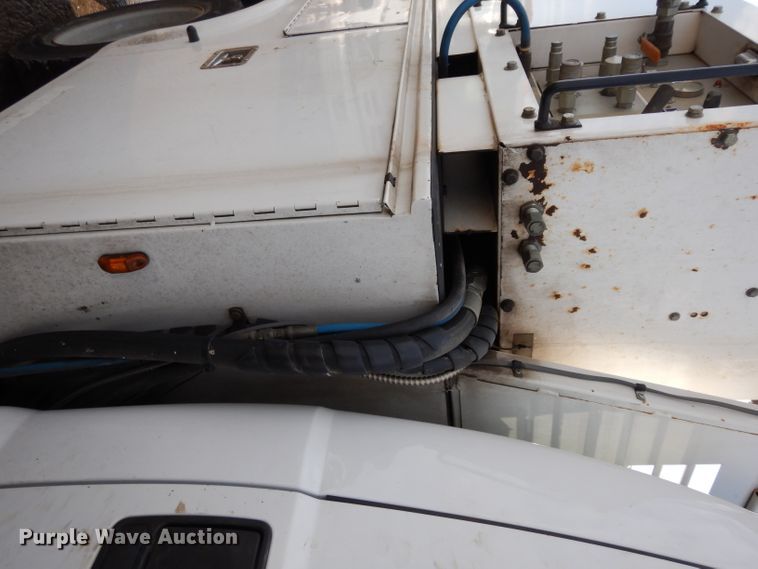 image for item DE4202 2008 Ford F450 Super Duty XL Crew Cab utility truck