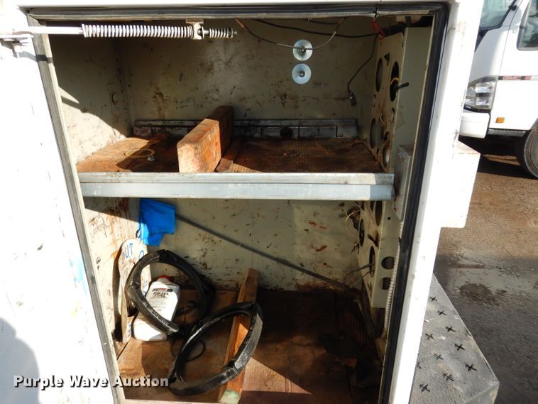 image for item DE4202 2008 Ford F450 Super Duty XL Crew Cab utility truck