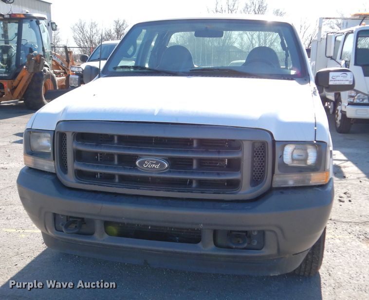image for item DE4214 2002 Ford F250 Super Duty XL SuperCab pickup truck