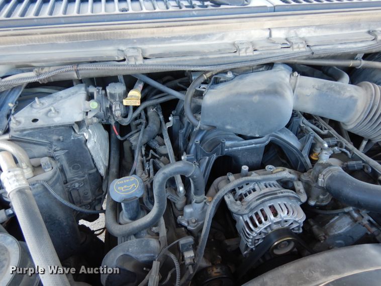 image for item DE4214 2002 Ford F250 Super Duty XL SuperCab pickup truck