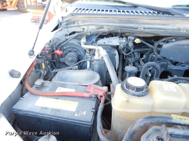 image for item DE4214 2002 Ford F250 Super Duty XL SuperCab pickup truck