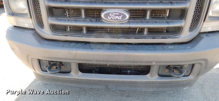 image for item DE4214 2002 Ford F250 Super Duty XL SuperCab pickup truck