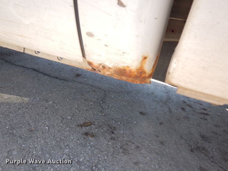 image for item DE4214 2002 Ford F250 Super Duty XL SuperCab pickup truck