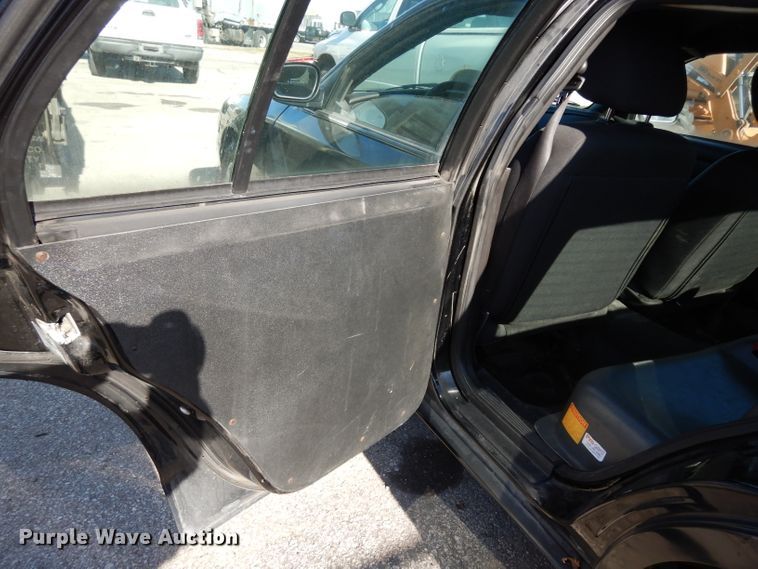 image for item DE4220 2011 Ford Crown Victoria Police Interceptor