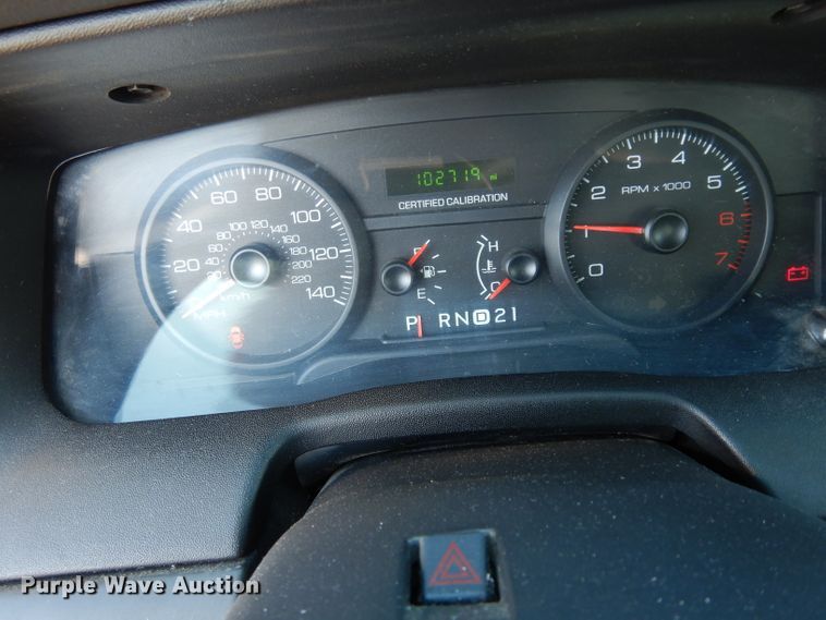 image for item DE4220 2011 Ford Crown Victoria Police Interceptor