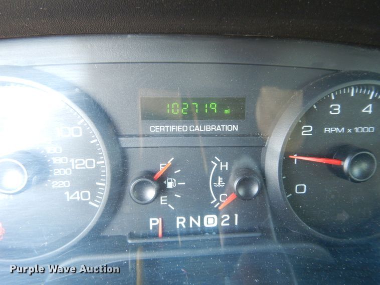 image for item DE4220 2011 Ford Crown Victoria Police Interceptor