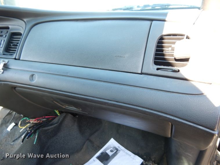 image for item DE4220 2011 Ford Crown Victoria Police Interceptor