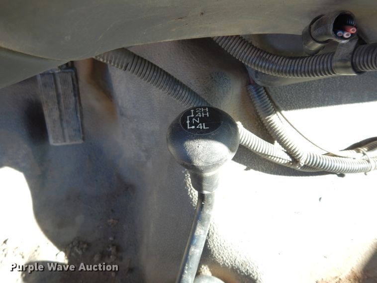 image for item DE4221 2003 Ford F250 Super Duty XL SuperCab pickup truck