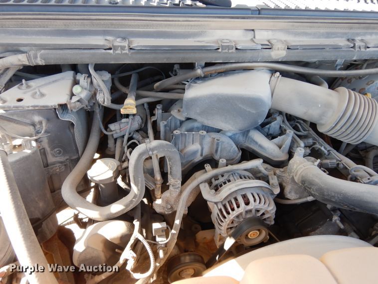 image for item DE4221 2003 Ford F250 Super Duty XL SuperCab pickup truck