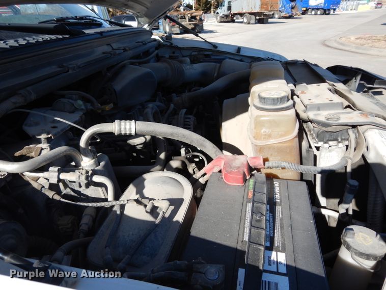 image for item DE4221 2003 Ford F250 Super Duty XL SuperCab pickup truck