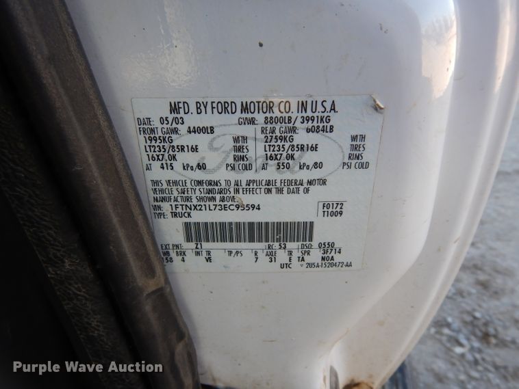 image for item DE4221 2003 Ford F250 Super Duty XL SuperCab pickup truck