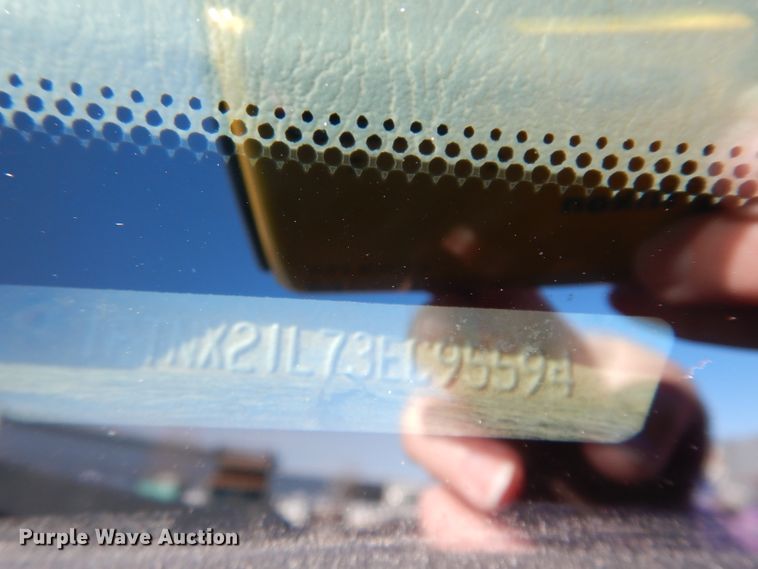 image for item DE4221 2003 Ford F250 Super Duty XL SuperCab pickup truck