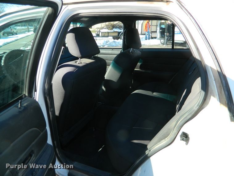 image for item DE4387 2003 Ford Crown Victoria Police Interceptor