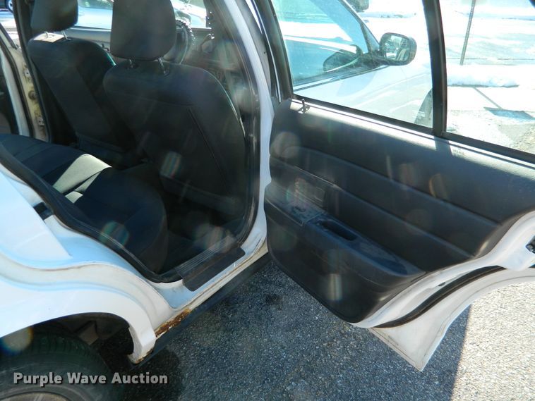 image for item DE4387 2003 Ford Crown Victoria Police Interceptor