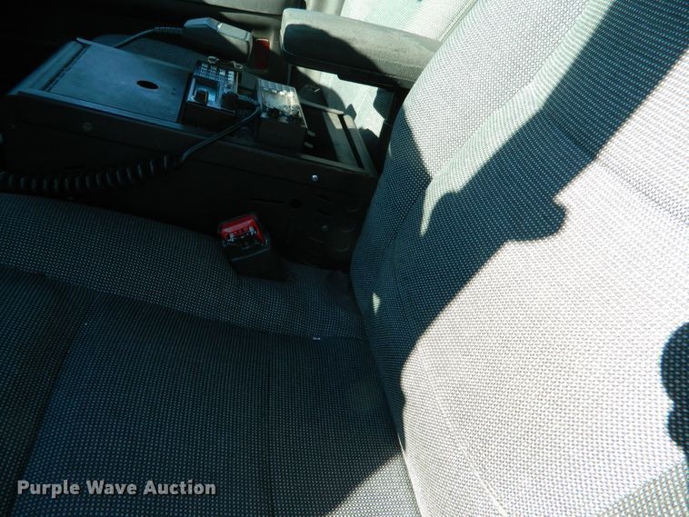 image for item DE4387 2003 Ford Crown Victoria Police Interceptor