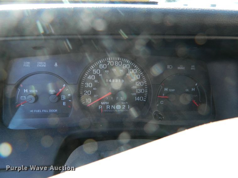 image for item DE4387 2003 Ford Crown Victoria Police Interceptor