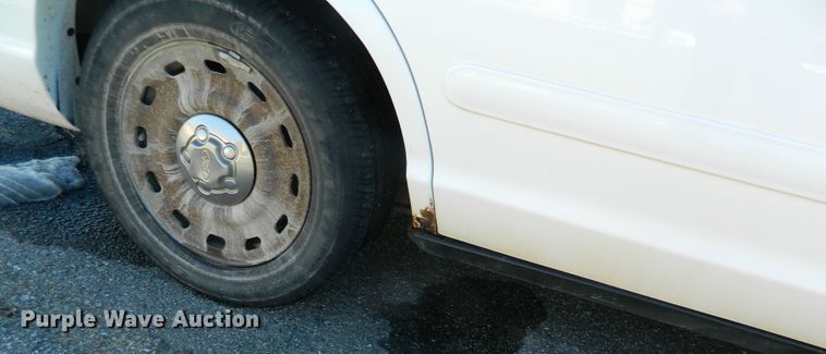 image for item DE4387 2003 Ford Crown Victoria Police Interceptor