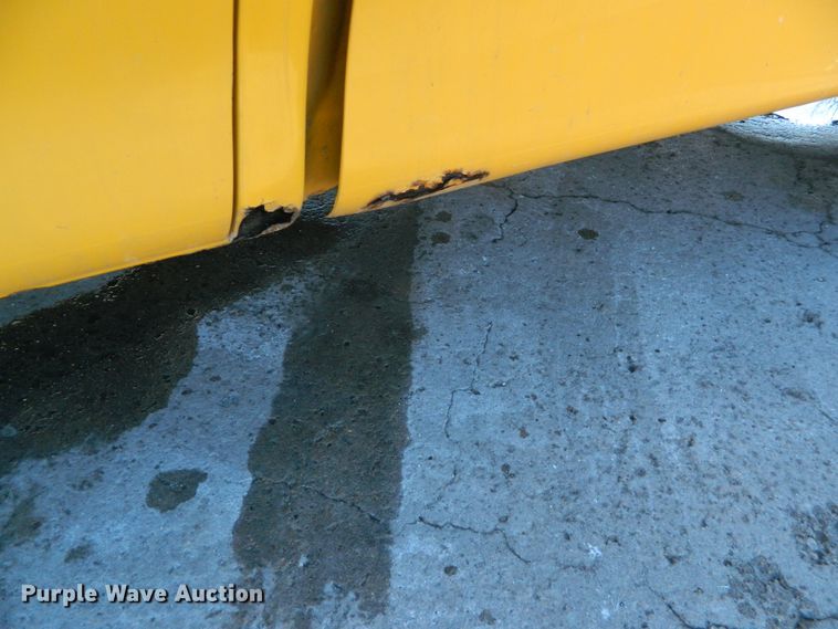 image for item DE4388 2001 Ford F150 pickup truck