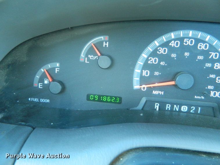 image for item DE4389 1999 Ford F150 pickup truck