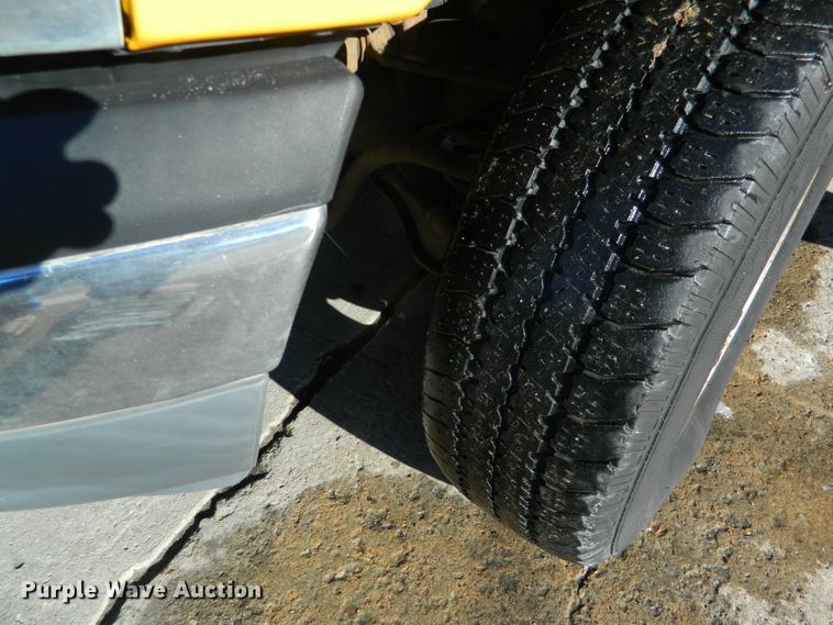 image for item DE4389 1999 Ford F150 pickup truck