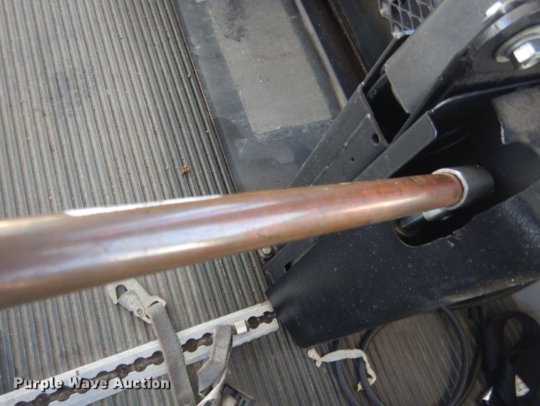 image for item DG5889 1999 Ford Econoline E450 shuttle bus