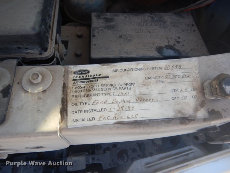 image for item DG5889 1999 Ford Econoline E450 shuttle bus