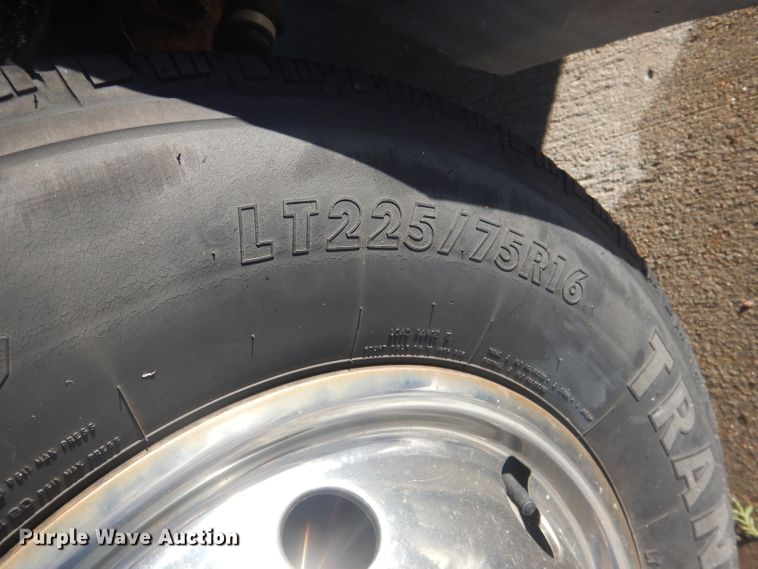 image for item DG5889 1999 Ford Econoline E450 shuttle bus