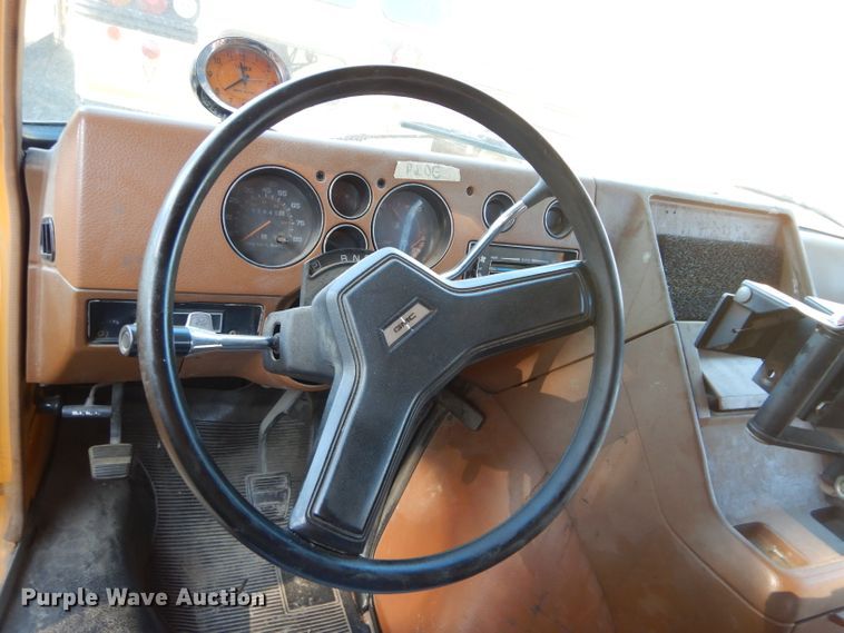 image for item DH3619 1991 GMC Vandura school bus