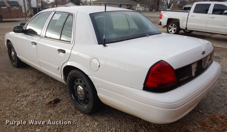 image for item DH4315 2010 Ford Crown Victoria Police Interceptor