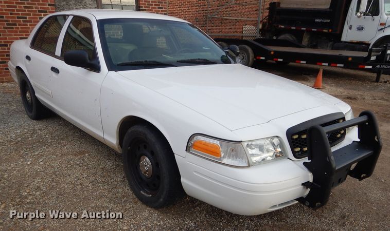 image for item DH4315 2010 Ford Crown Victoria Police Interceptor