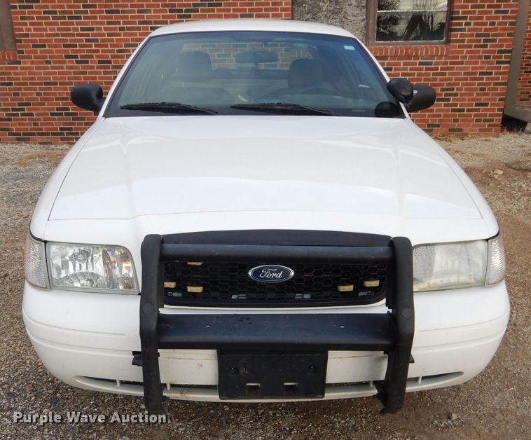 image for item DH4315 2010 Ford Crown Victoria Police Interceptor