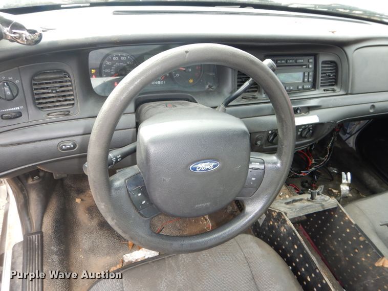 image for item DH4315 2010 Ford Crown Victoria Police Interceptor