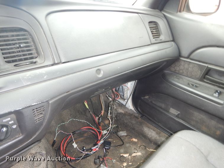 image for item DH4315 2010 Ford Crown Victoria Police Interceptor