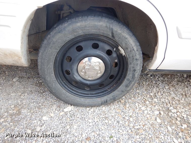 image for item DH4315 2010 Ford Crown Victoria Police Interceptor