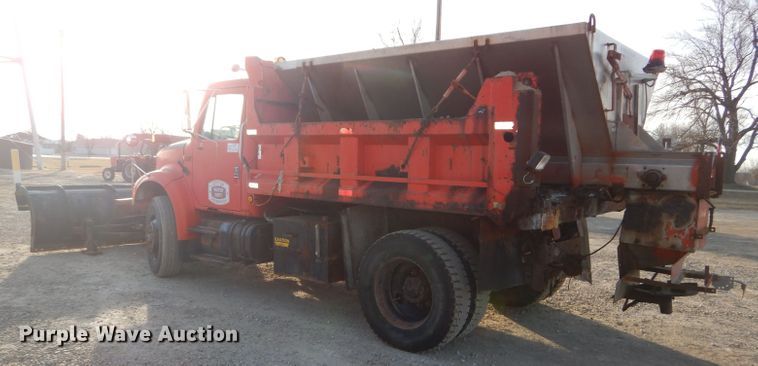 image for item DH4317 1993 International 4900 dump truck