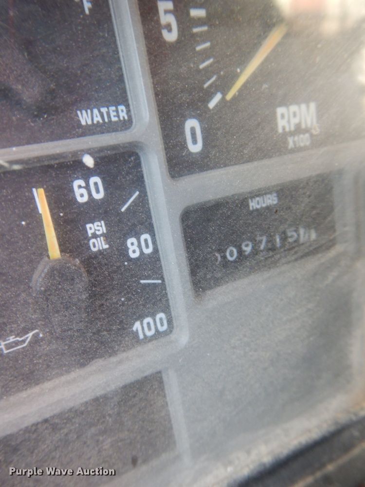 image for item DH4317 1993 International 4900 dump truck