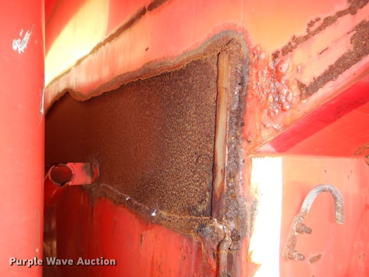 image for item DH4317 1993 International 4900 dump truck