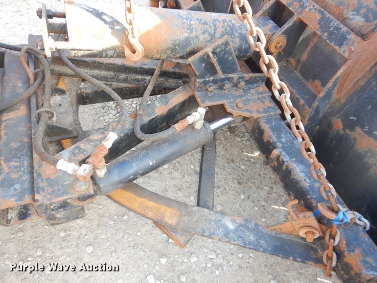 image for item DH4317 1993 International 4900 dump truck