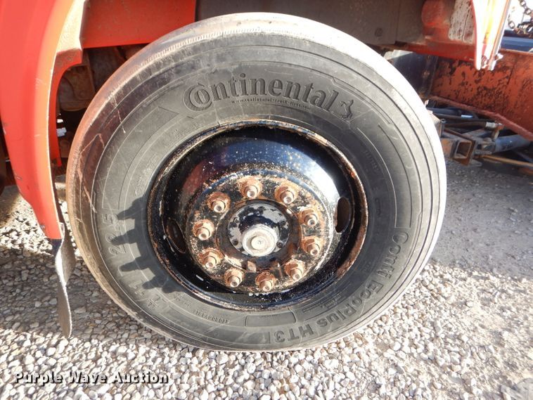 image for item DH4317 1993 International 4900 dump truck