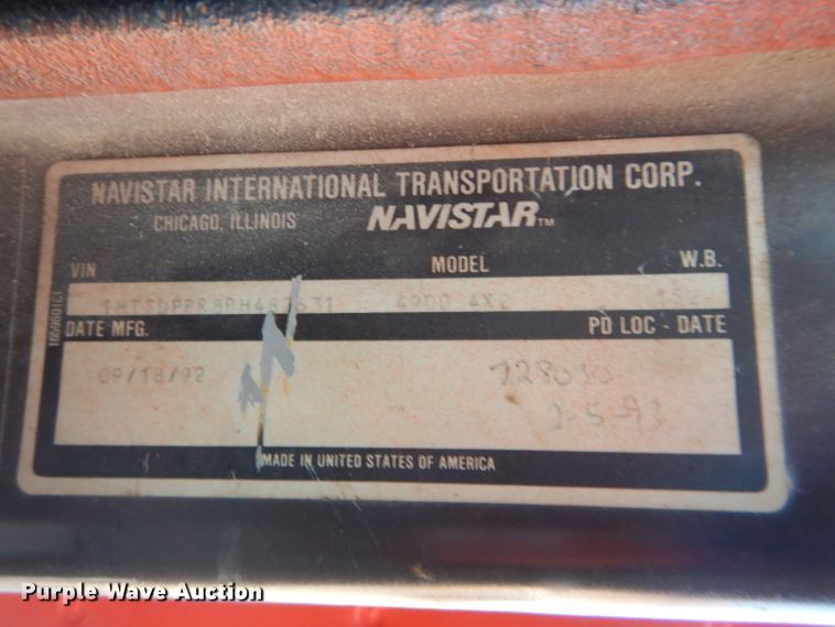 image for item DH4317 1993 International 4900 dump truck