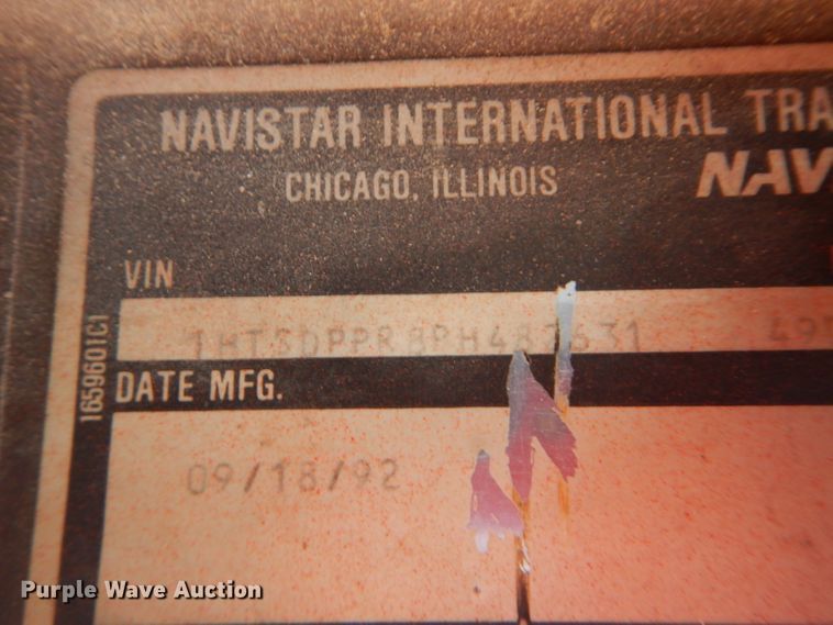 image for item DH4317 1993 International 4900 dump truck