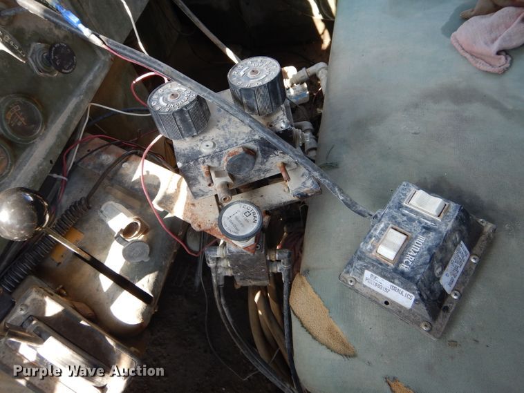 image for item DH6075 Am General M929 dump truck