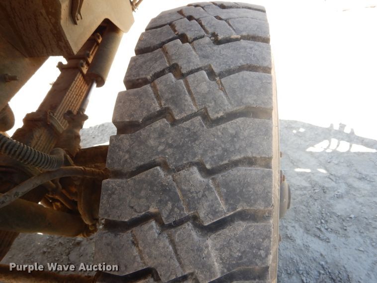 image for item DH6075 Am General M929 dump truck