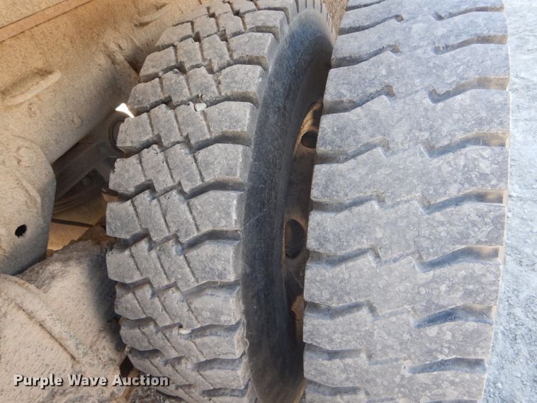 image for item DH6075 Am General M929 dump truck